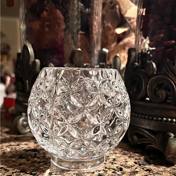 Vintage 24% Lead Crystal Blarney 4” Tea Light Holder. Made In Yugoslavia. - Picture 2 of 4